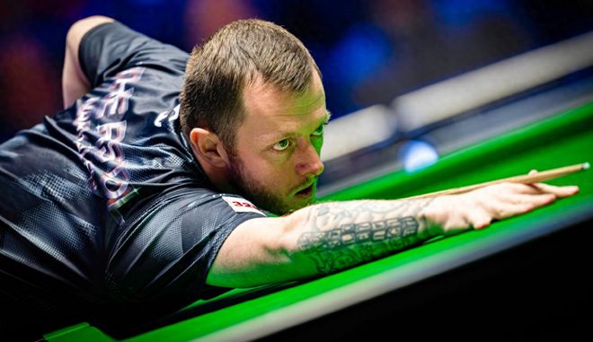 限的年轻门 限的年轻门