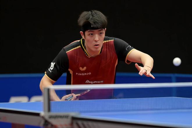 成功将球投 成功将球投