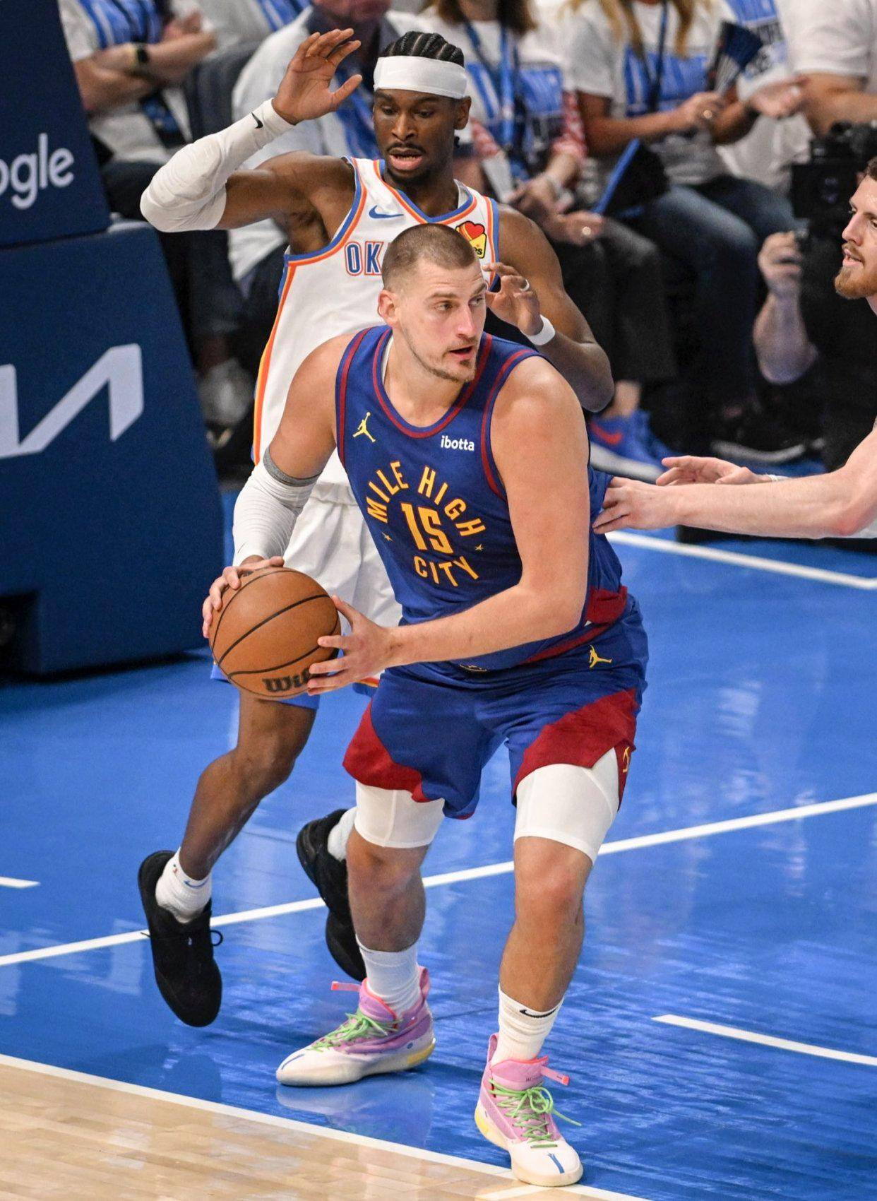 他们带着全 他们带着全